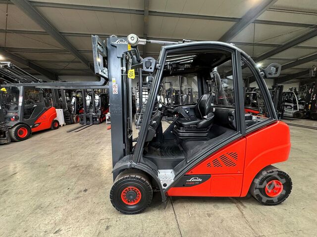 UVV 05/27, 3rd insurance check, side protection. Diesel engine, 8,030 operating hours. Linde H 25D