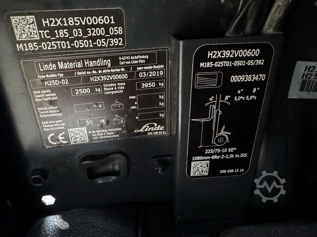 UVV 05/27, 3rd insurance check, side protection. Diesel engine, 8,030 operating hours. Linde H 25D