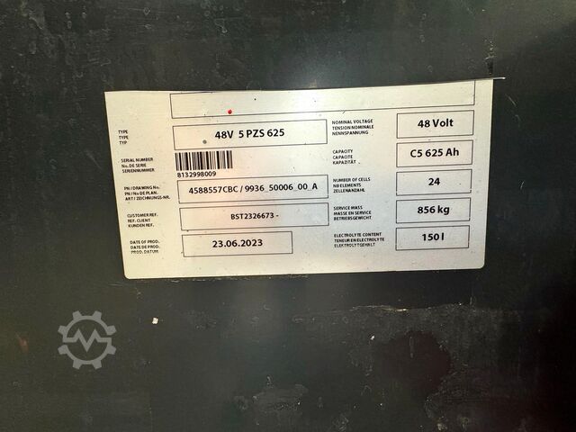 06/2023 battery replaced + UVV inspection 07/27 side protection. Linde E 18