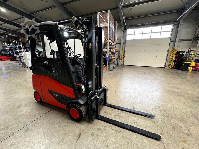 3rd and 4th valve, side shifter, electric, 7,399 operating hours Linde E 20PH