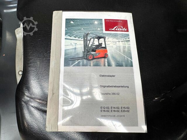 3rd and 4th valve, side shifter, electric, 7,399 operating hours Linde E 20PH