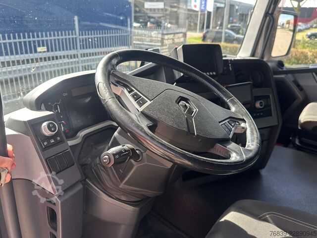 Hazardous substances Renault T440 ADR ( only  in combination with Trailer )