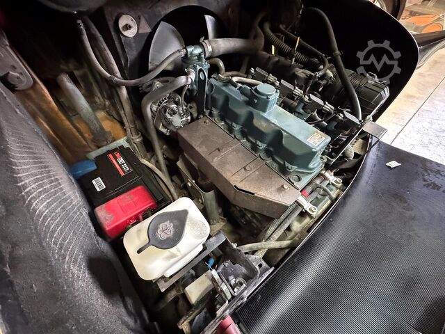 UVV 05/27, 3rd valve, sideshift, LPG, 3,483 hours Jungheinrich TFG 435