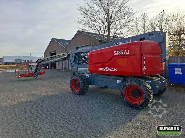 Articulated boom lift Skyjack SJ85 AJ