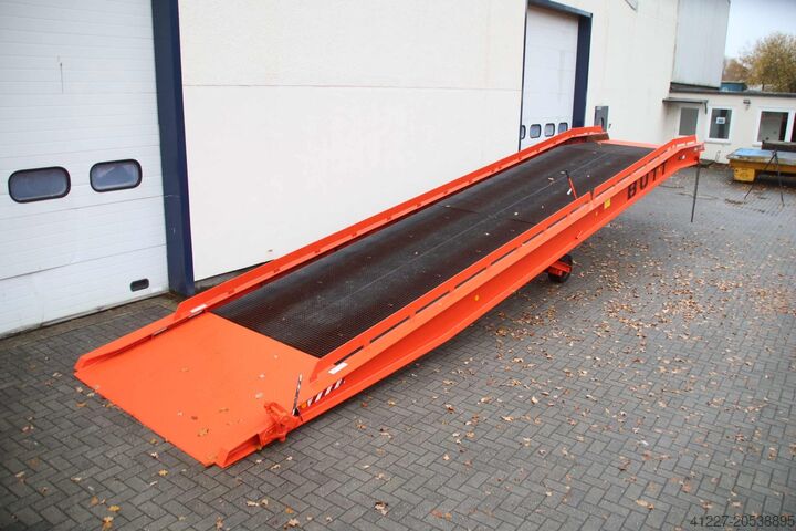 Mobile loading ramp Butt BK912