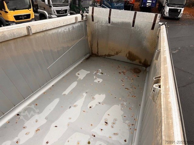 Tipper semitrailer SCHMITZ CARGOBULL SKI 24 SL 7.2