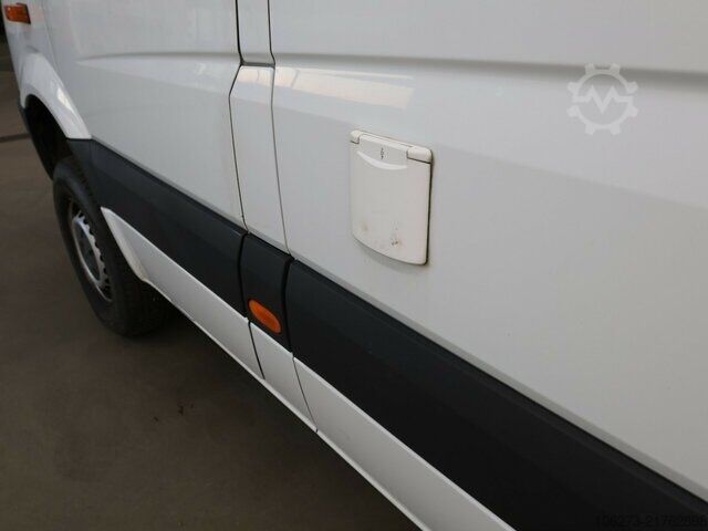 Van Mercedes-Benz Sprinter 316CDI KA,L2H2,Allrad,AHK,Standhzg