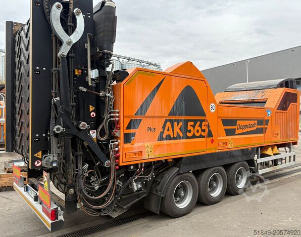 Mobile shredding plant Doppstadt AK 565 PLUS