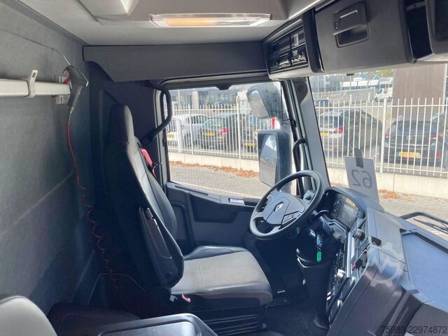 Viehtransport Renault C380 382430 km,  chicken transport,  EURO 6, PA...
