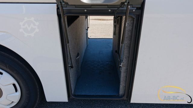 Motor coach MAN Lion's Coach R08, EURO 6, 63 Sitzplätze