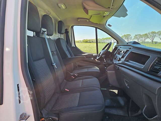 High-roof van FORD TRANSIT CUSTOM 2.0 L2H1 Airco Euro6 130