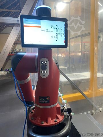 Industrial robot with manipulator Rethink Robotics Sawyer Roboter