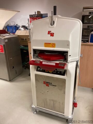 Dough divider rounder Record Erika Automat Classic Q2 30 tlg