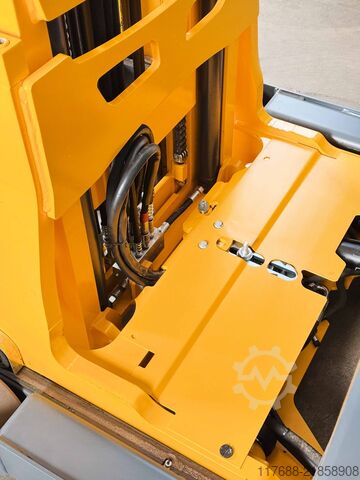 Reach truck Jungheinrich ETV 216 - Service Neu - 9,02m - Batterie 90%