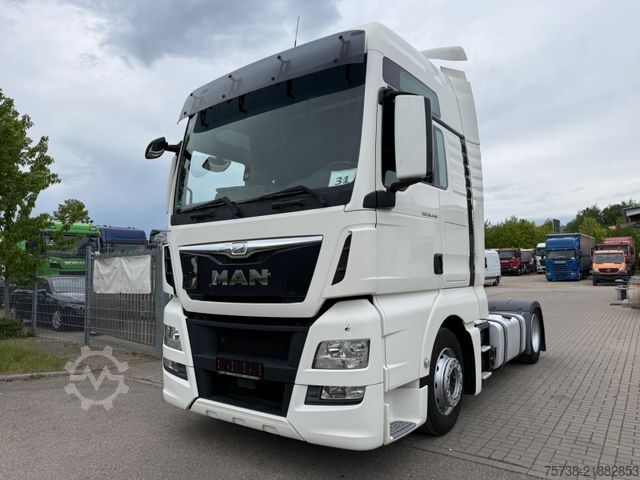 Volume tractor unit MAN TGX 18.440 LLS-U Lowliner/Intarder/Hubsattel