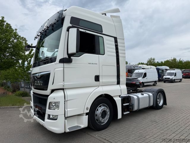 Volume tractor unit MAN TGX 18.440 LLS-U Lowliner/Intarder/Hubsattel