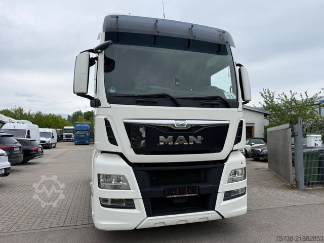 Volume tractor unit MAN TGX 18.440 LLS-U Lowliner/Intarder/Hubsattel