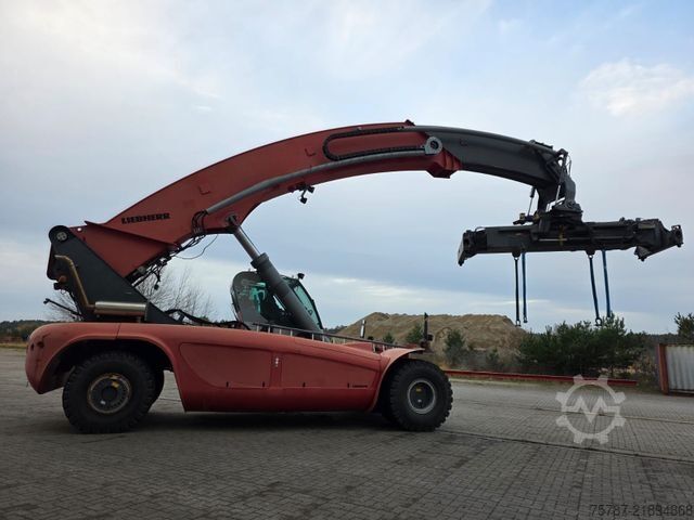 Container stacker Liebeherr LRS V 645 Reachstacker/ Contlader
