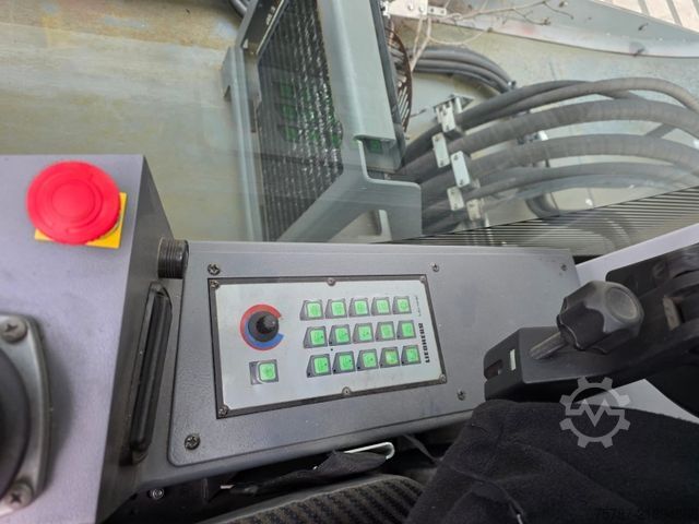 Container stacker  Liebeherr LRS V 645 Reachstacker/ Contlader