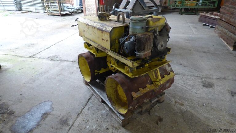Trench roller RAMMAX RW 1403 F