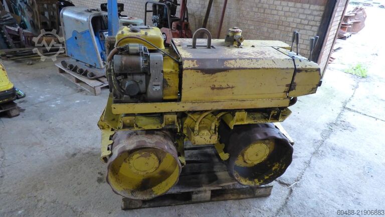 Trench roller RAMMAX RW 1403 F