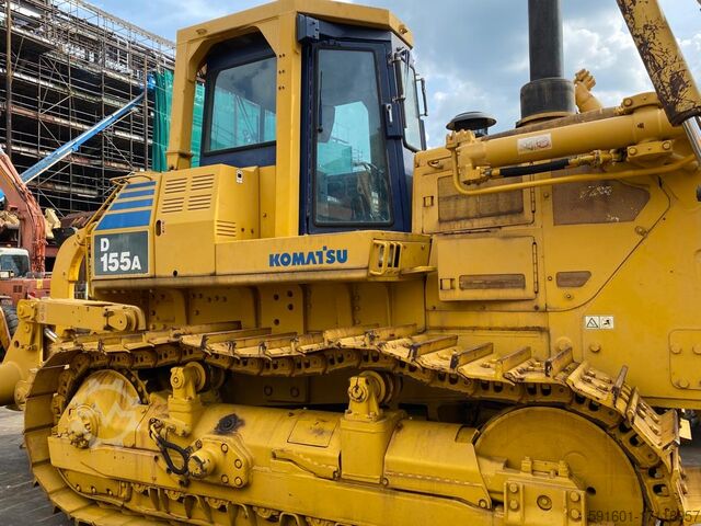 PLANIERRAUPE Komatsu D155A-2