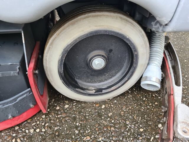 Scheuersaugmaschine Nilfisk BR 950 S