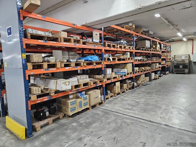 Konvolut Lot Motoren und Ersatzteile