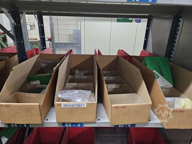 Konvolut Lot Motoren und Ersatzteile