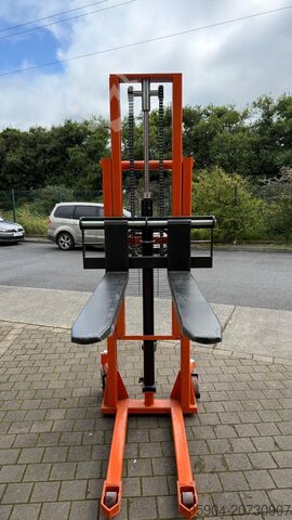 Manueller Palettenstapler Pallet Stacker Model MSE 1500/2500 MSE 1500 / 2500