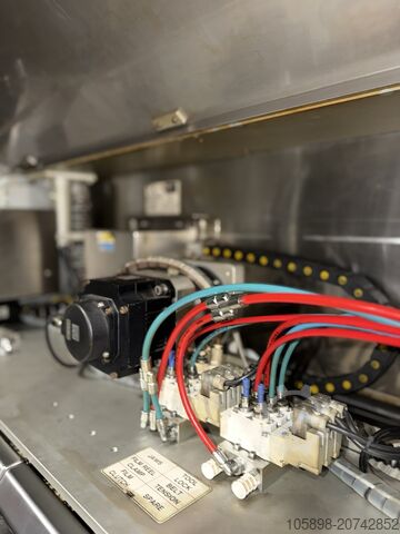 Inline-Schalensiegelmaschine. JBT Proseal GT2