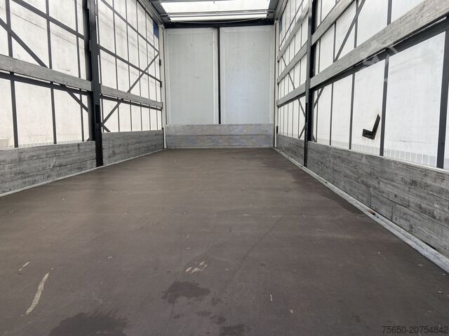 Open trailer with tarp Möslein TPW 105 D Schwebheim Tandem- Planenanhänger Durchladbar