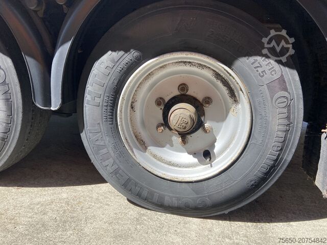 Open trailer with tarp Möslein TPW 105 D Schwebheim Tandem- Planenanhänger Durchladbar