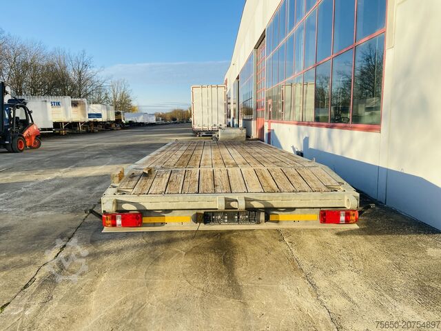 Low loader trailer Möslein TTS 11 Schwebheim Tandemtieflader