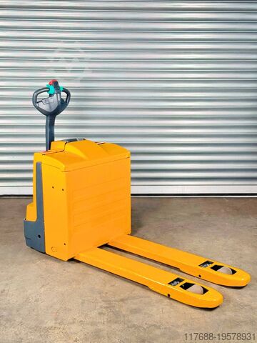 Pallet truck Jungheinrich EJE 220 - Service Neu - Batterie 82% - 2t- Nur 4.027 Std.
