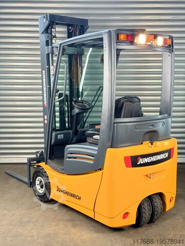 Elektro 3-Rad Jungheinrich EFG 215 - Service Neu - Batterie 82% -Triplex-Nur 4.358 Std.