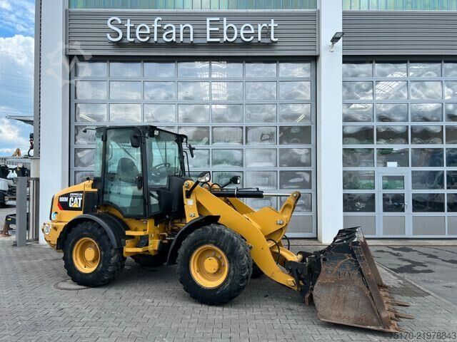 Loader CAT 908M / 3.000h / Gabel / Schaufel