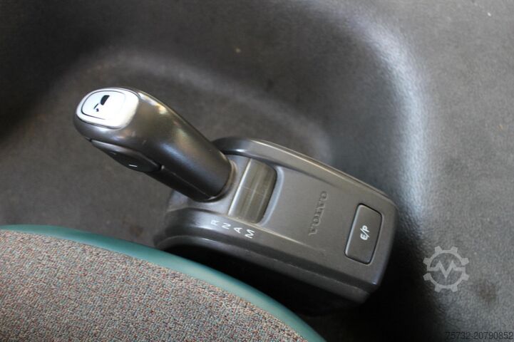 Standard tractor unit Volvo FM 370 E6 Flach Schlafkabine I-Shift NUR 120Tkm