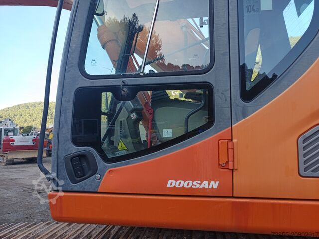 Kettenbagger Doosan DX300LC