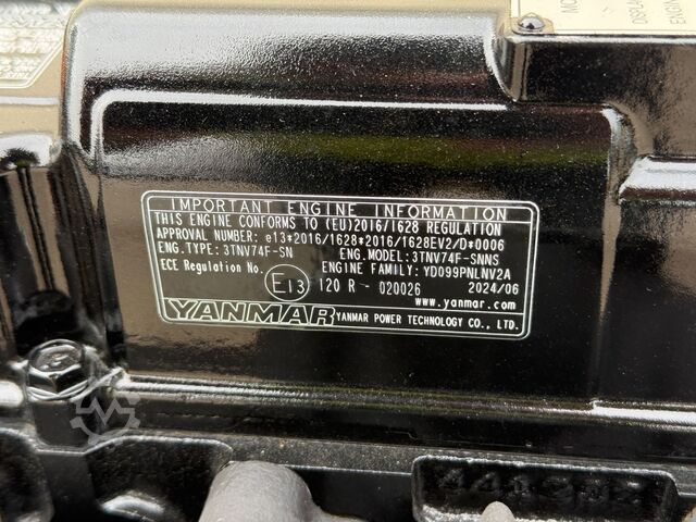 Other YANMAR 3TNV74F Motor / Unbenutzt / Neuwertig