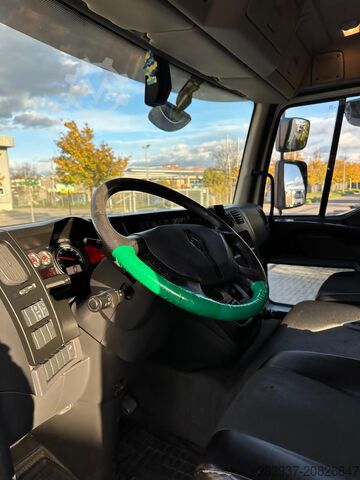 LKW mit Pritsche & Plane Renault D 16