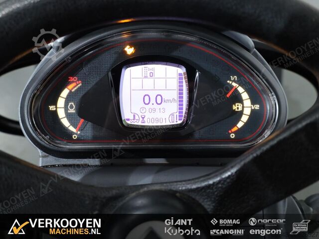 Hoflader Giant G2700 HD+