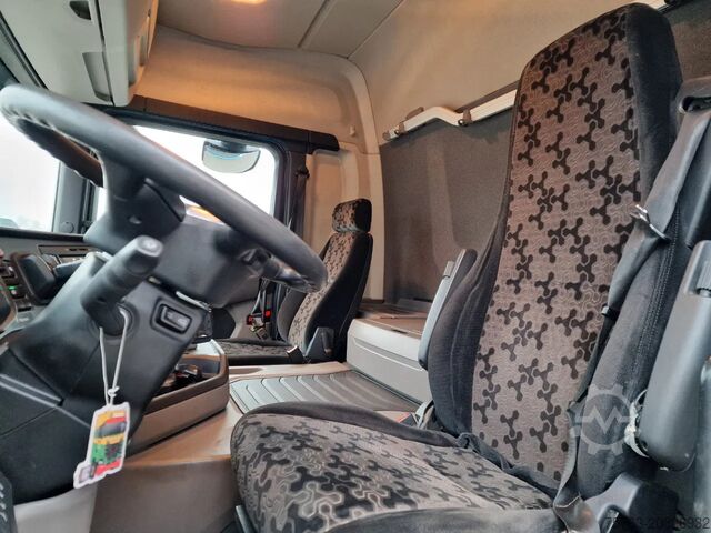 Schiebeplane Scania P280 4x2 - Taultliner - Loadlift - Full air sus...