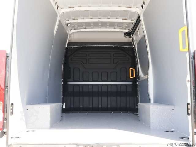 Panel van Iveco Daily 35S16H3.0A8VY