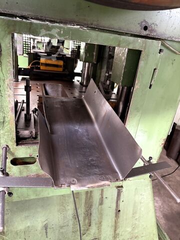 Automatic punching machine RASTER 60 NL-4 S