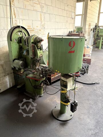 Exzenterpresse + Fördertopf BERRENBERG EPT