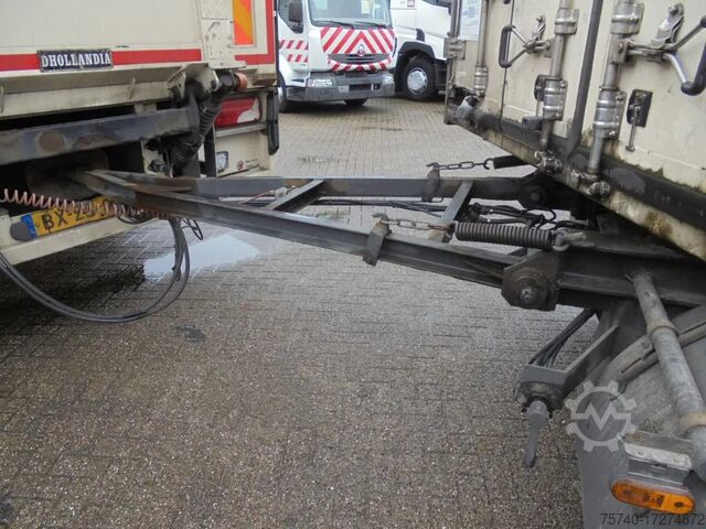 Sliding tarpaulins DRACO AXS 220 + 2 AXLE