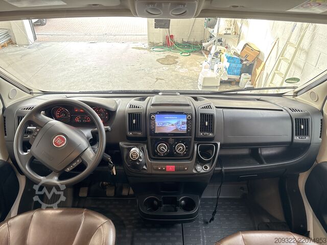 Semi-integrated camper Fiat Ducato Weinsberg Carasuite del 2019 Manual | Fully equipped