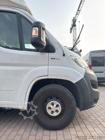 Semi-integrated camper Fiat Ducato Weinsberg Carasuite del 2019 Manual | Fully equipped