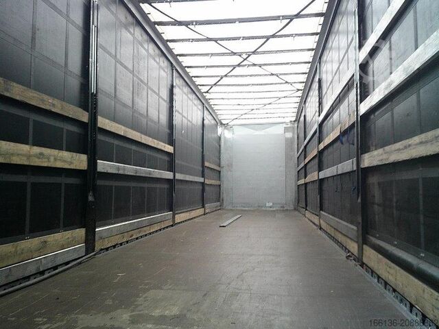 Auflieger mit Pritsche & Plane FLIEGL SDS 390 Gardine Mega